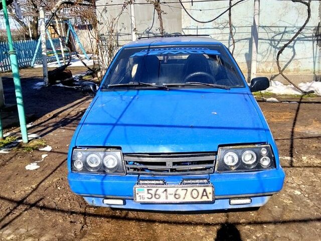 Синій ВАЗ 2108, об'ємом двигуна 1.5 л та пробігом 215 тис. км за 950 $, фото 1 на Automoto.ua