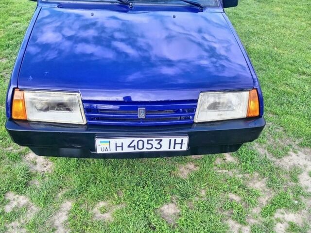 Синий ВАЗ 2108, объемом двигателя 1 л и пробегом 1000 тыс. км за 852 $, фото 1 на Automoto.ua