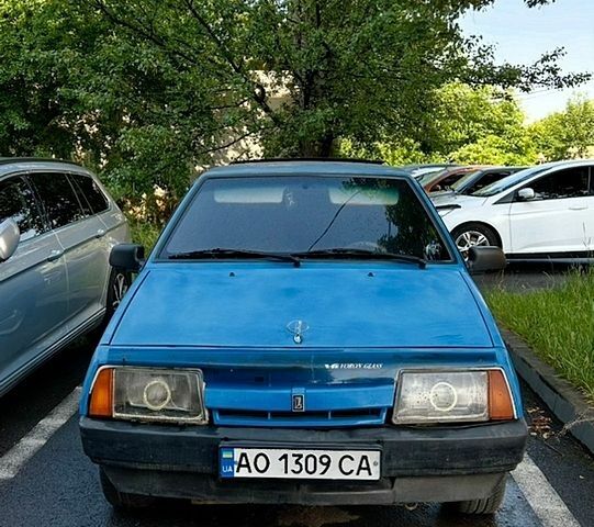 Синий ВАЗ 2108, объемом двигателя 1.3 л и пробегом 300 тыс. км за 850 $, фото 1 на Automoto.ua