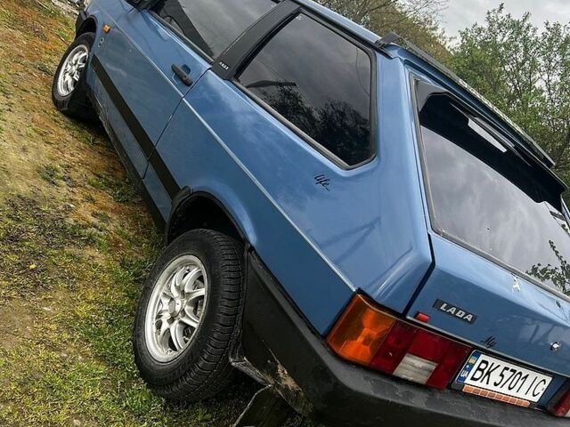 Синий ВАЗ 2108, объемом двигателя 1.29 л и пробегом 197 тыс. км за 1000 $, фото 1 на Automoto.ua