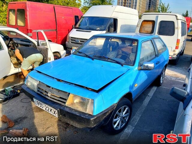 Синий ВАЗ 2108, объемом двигателя 1.5 л и пробегом 258 тыс. км за 450 $, фото 1 на Automoto.ua