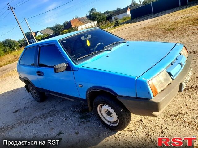 ВАЗ 2108 1989 в Путивле на Automoto.ua Синий ВАЗ 2108, объемом двигателя 1.3 л и пробегом 220 тыс. км за 850 $, фото 1 на Automoto.ua