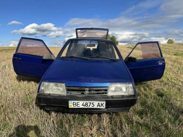 Синий ВАЗ 2108, объемом двигателя 1.3 л и пробегом 70 тыс. км за 600 $, фото 1 на Automoto.ua