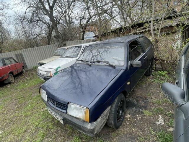 Синий ВАЗ 2108, объемом двигателя 1.5 л и пробегом 500 тыс. км за 350 $, фото 1 на Automoto.ua