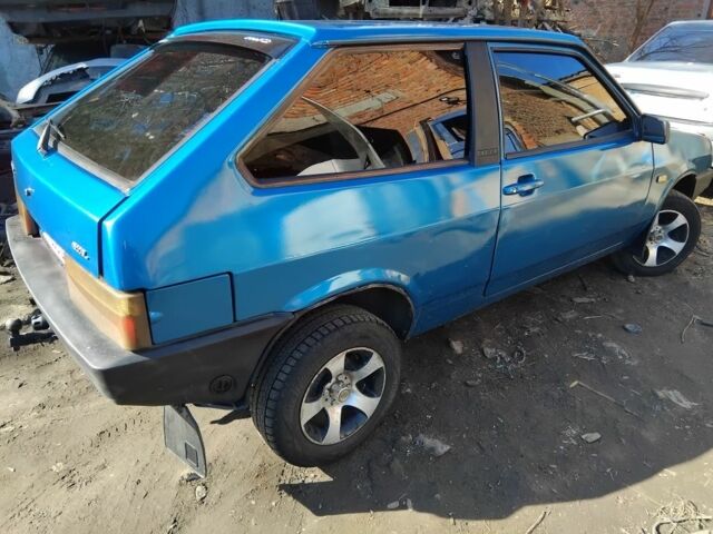 Синий ВАЗ 2108, объемом двигателя 1 л и пробегом 190 тыс. км за 900 $, фото 1 на Automoto.ua