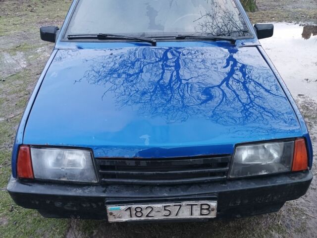 Синий ВАЗ 2108, объемом двигателя 1.3 л и пробегом 107 тыс. км за 900 $, фото 1 на Automoto.ua