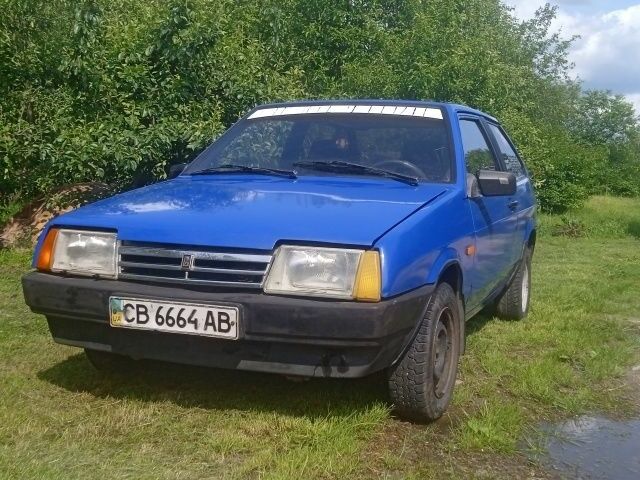 Синий ВАЗ 2108, объемом двигателя 1.5 л и пробегом 200 тыс. км за 760 $, фото 1 на Automoto.ua