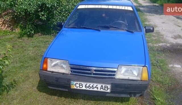Синий ВАЗ 2108, объемом двигателя 1.5 л и пробегом 200 тыс. км за 1000 $, фото 1 на Automoto.ua