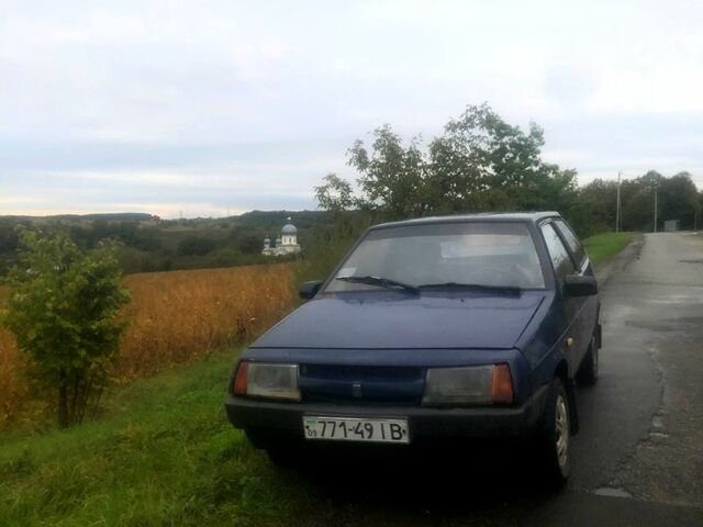 Синий ВАЗ 2108, объемом двигателя 1.3 л и пробегом 300 тыс. км за 400 $, фото 1 на Automoto.ua