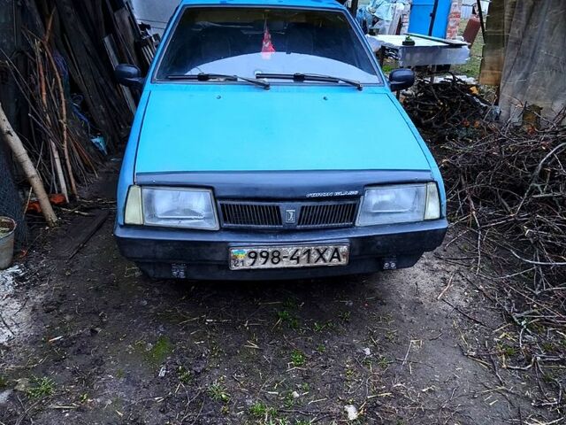 Синий ВАЗ 2108, объемом двигателя 1.6 л и пробегом 100 тыс. км за 880 $, фото 1 на Automoto.ua