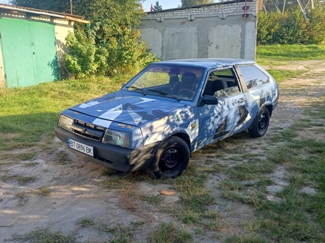 Синий ВАЗ 2108, объемом двигателя 1.3 л и пробегом 220 тыс. км за 600 $, фото 1 на Automoto.ua