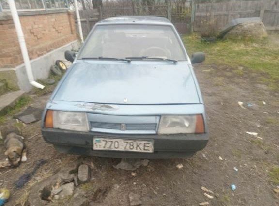 Синий ВАЗ 2108, объемом двигателя 0 л и пробегом 777 тыс. км за 450 $, фото 1 на Automoto.ua