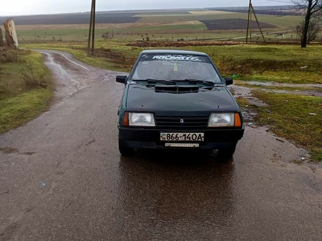 Зеленый ВАЗ 2108, объемом двигателя 1.5 л и пробегом 75 тыс. км за 700 $, фото 1 на Automoto.ua