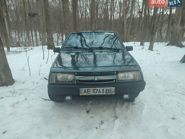 Зеленый ВАЗ 2108, объемом двигателя 1.3 л и пробегом 200 тыс. км за 1100 $, фото 1 на Automoto.ua