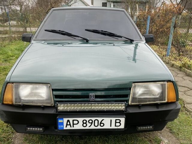Зеленый ВАЗ 2108, объемом двигателя 1.5 л и пробегом 70 тыс. км за 1000 $, фото 1 на Automoto.ua