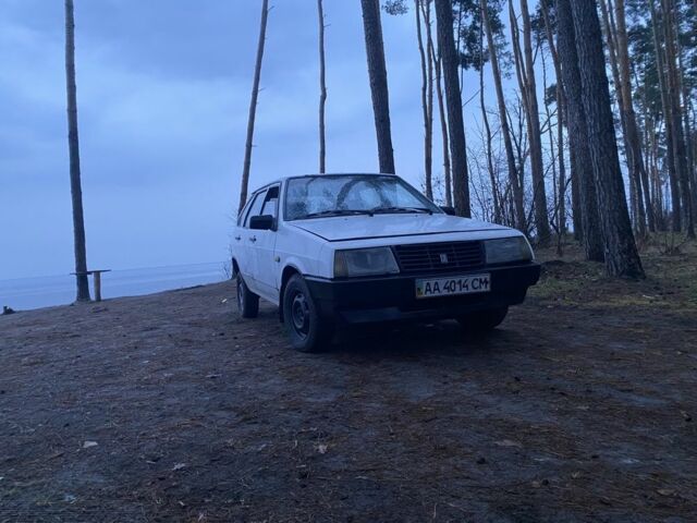 Белый ВАЗ 2109, объемом двигателя 1.1 л и пробегом 73 тыс. км за 565 $, фото 1 на Automoto.ua