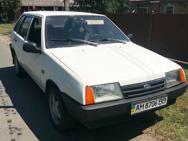 Белый ВАЗ 2109, объемом двигателя 0 л и пробегом 80 тыс. км за 740 $, фото 1 на Automoto.ua