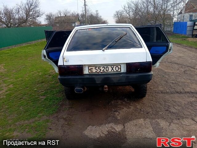 Белый ВАЗ 2109, объемом двигателя 1.5 л и пробегом 200 тыс. км за 600 $, фото 1 на Automoto.ua