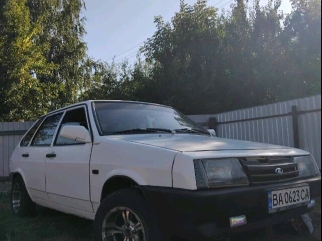 Белый ВАЗ 2109, объемом двигателя 1.3 л и пробегом 40 тыс. км за 1500 $, фото 1 на Automoto.ua