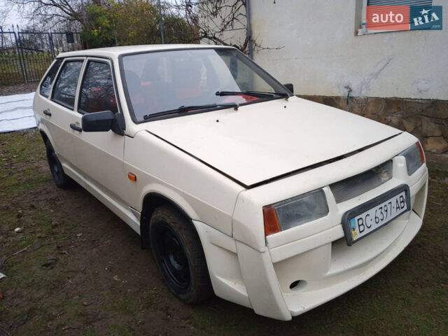 Белый ВАЗ 2109, объемом двигателя 1.29 л и пробегом 200 тыс. км за 850 $, фото 1 на Automoto.ua