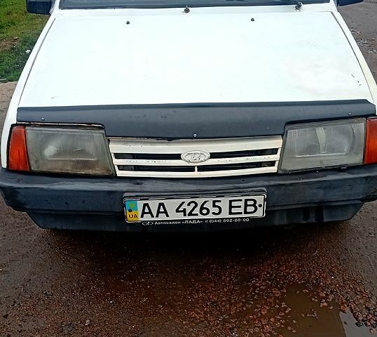 Білий ВАЗ 2109, об'ємом двигуна 1.5 л та пробігом 0 тис. км за 650 $, фото 1 на Automoto.ua