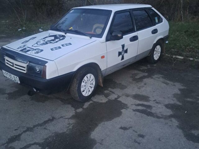 Белый ВАЗ 2109, объемом двигателя 0 л и пробегом 44 тыс. км за 1000 $, фото 1 на Automoto.ua