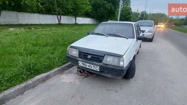 Білий ВАЗ 2109, об'ємом двигуна 1.3 л та пробігом 322 тис. км за 400 $, фото 1 на Automoto.ua