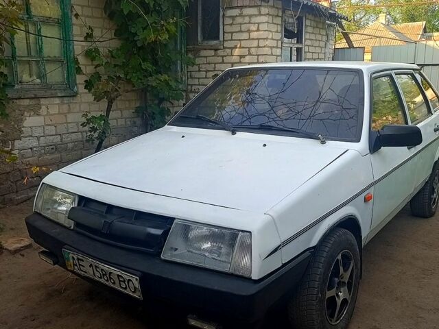 Білий ВАЗ 2109, об'ємом двигуна 1.6 л та пробігом 150 тис. км за 900 $, фото 1 на Automoto.ua