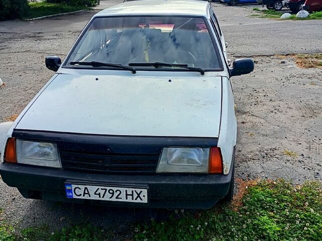 Білий ВАЗ 2109, об'ємом двигуна 1.5 л та пробігом 30 тис. км за 700 $, фото 1 на Automoto.ua