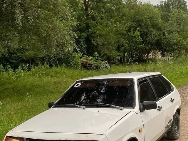 Белый ВАЗ 2109, объемом двигателя 1.3 л и пробегом 83 тыс. км за 700 $, фото 1 на Automoto.ua