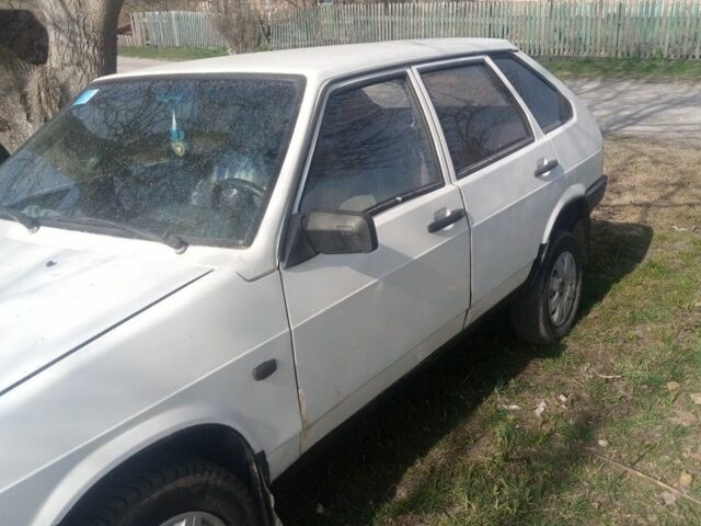 Белый ВАЗ 2109, объемом двигателя 1.3 л и пробегом 644 тыс. км за 790 $, фото 1 на Automoto.ua