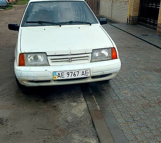 Белый ВАЗ 2109, объемом двигателя 1.5 л и пробегом 370 тыс. км за 750 $, фото 1 на Automoto.ua