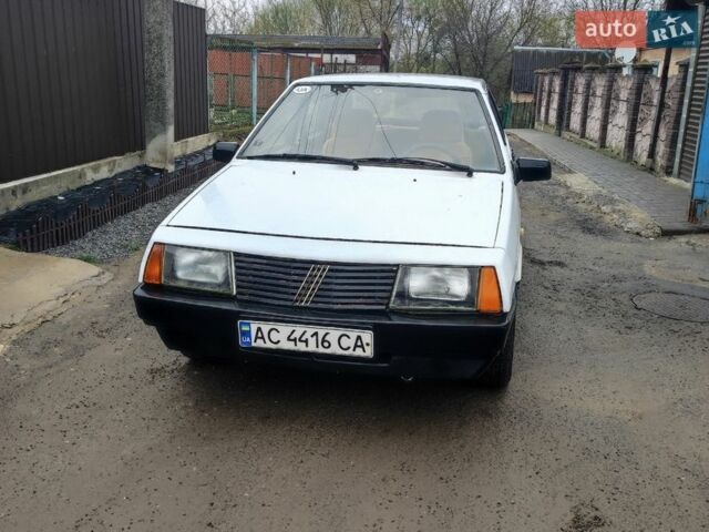 Белый ВАЗ 2109, объемом двигателя 1.3 л и пробегом 250 тыс. км за 700 $, фото 1 на Automoto.ua