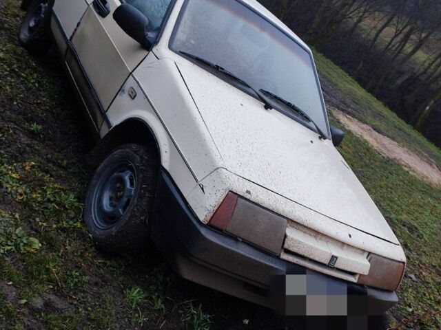 Белый ВАЗ 2109, объемом двигателя 1.3 л и пробегом 40 тыс. км за 500 $, фото 1 на Automoto.ua