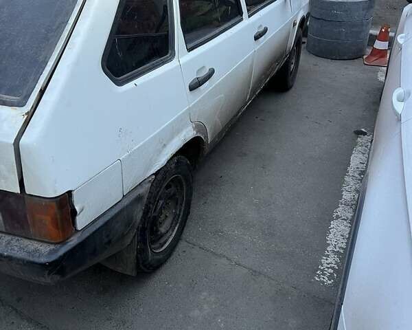 Білий ВАЗ 2109, об'ємом двигуна 1.3 л та пробігом 198 тис. км за 400 $, фото 1 на Automoto.ua