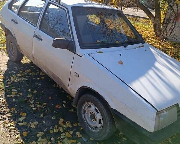 Білий ВАЗ 2109, об'ємом двигуна 1.5 л та пробігом 100 тис. км за 398 $, фото 1 на Automoto.ua