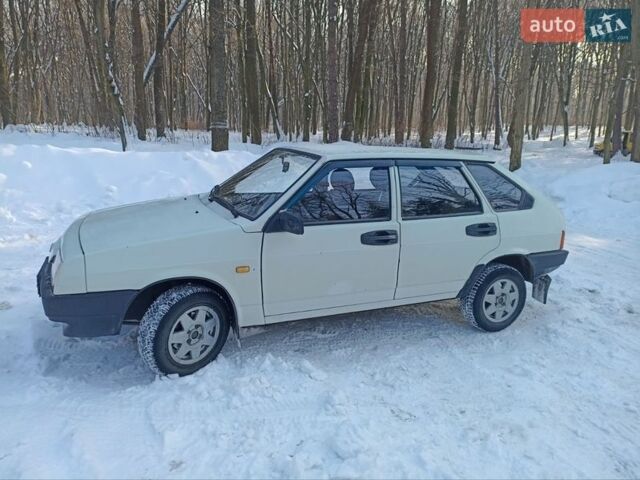 Белый ВАЗ 2109, объемом двигателя 1.3 л и пробегом 120 тыс. км за 1150 $, фото 1 на Automoto.ua