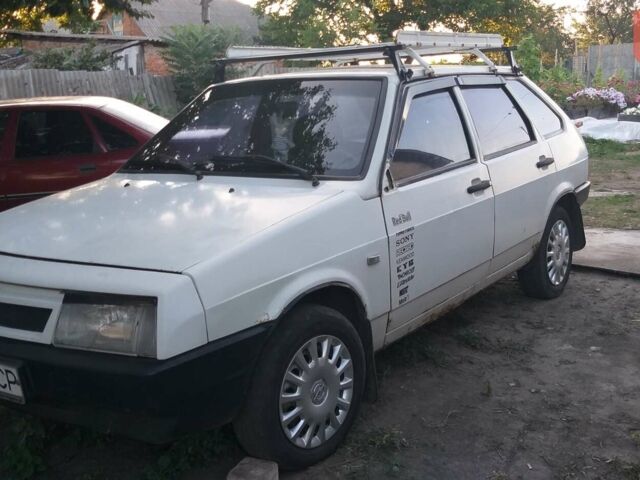 Білий ВАЗ 2109, об'ємом двигуна 1.5 л та пробігом 150 тис. км за 668 $, фото 1 на Automoto.ua