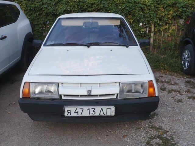 Белый ВАЗ 2109, объемом двигателя 1 л и пробегом 147 тыс. км за 800 $, фото 1 на Automoto.ua
