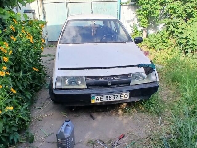 Белый ВАЗ 2109, объемом двигателя 2 л и пробегом 888 тыс. км за 537 $, фото 1 на Automoto.ua