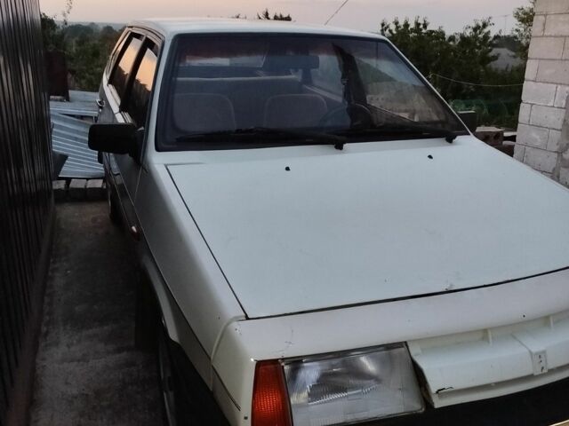Белый ВАЗ 2109, объемом двигателя 1.3 л и пробегом 21 тыс. км за 803 $, фото 1 на Automoto.ua