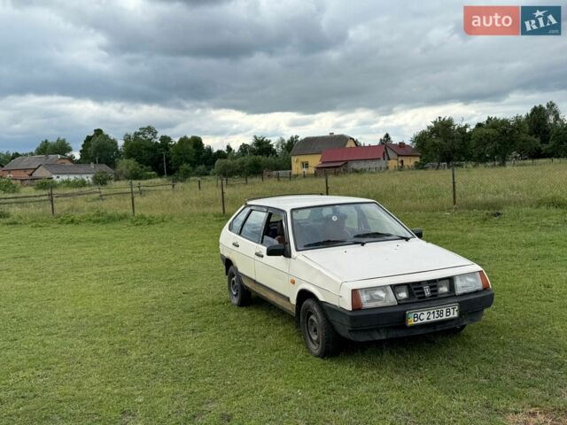 Белый ВАЗ 2109, объемом двигателя 1.3 л и пробегом 784 тыс. км за 650 $, фото 1 на Automoto.ua