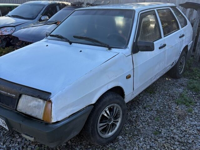 Белый ВАЗ 2109, объемом двигателя 1.5 л и пробегом 80 тыс. км за 224 $, фото 1 на Automoto.ua