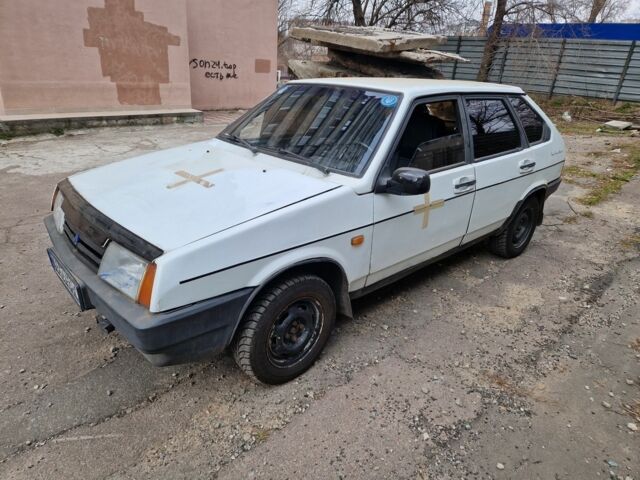 Белый ВАЗ 2109, объемом двигателя 1.3 л и пробегом 160 тыс. км за 777 $, фото 1 на Automoto.ua