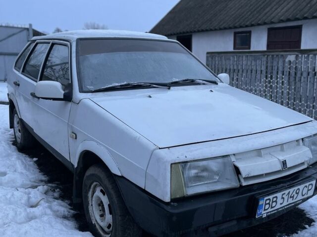 Білий ВАЗ 2109, об'ємом двигуна 1.5 л та пробігом 900 тис. км за 563 $, фото 1 на Automoto.ua