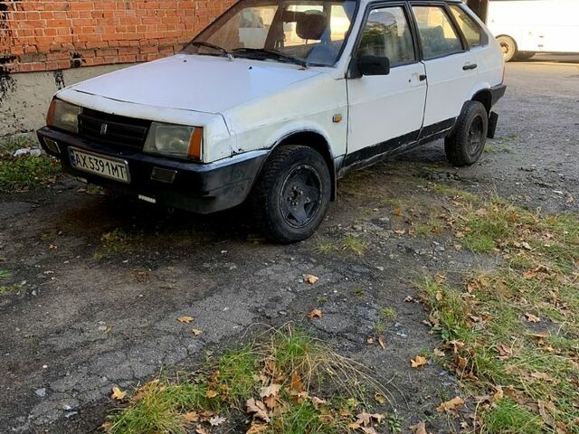 Белый ВАЗ 2109, объемом двигателя 1.3 л и пробегом 100 тыс. км за 450 $, фото 1 на Automoto.ua