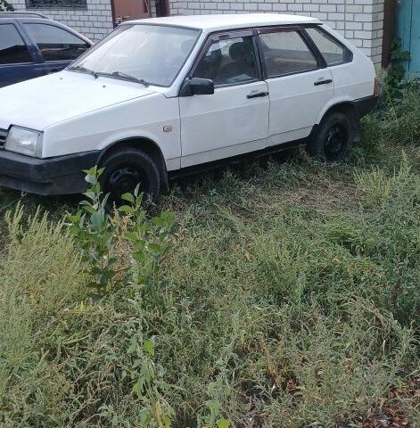 Белый ВАЗ 2109, объемом двигателя 0 л и пробегом 300 тыс. км за 550 $, фото 1 на Automoto.ua