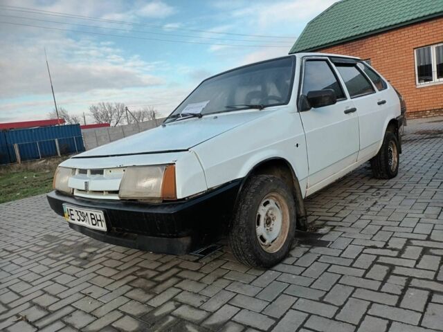 Белый ВАЗ 2109, объемом двигателя 0 л и пробегом 42 тыс. км за 1000 $, фото 1 на Automoto.ua