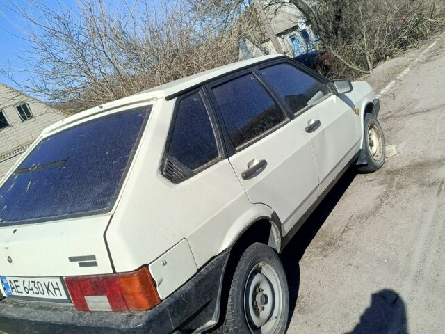 Белый ВАЗ 2109, объемом двигателя 1.3 л и пробегом 200 тыс. км за 1200 $, фото 1 на Automoto.ua