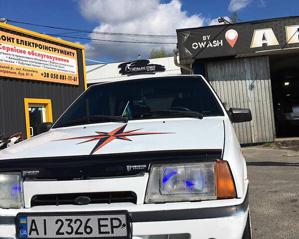 Белый ВАЗ 2109, объемом двигателя 1.8 л и пробегом 200 тыс. км за 1800 $, фото 1 на Automoto.ua